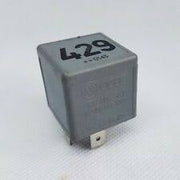 Relevador número 429 Original para New Bettle, Jetta y Passat  (controla la Bomba De Gasolina).