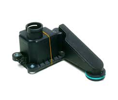TOMA AIRE DE MONOBLOCK (RESPIRADERO) BRUCK VOLKSWAGEN GOLF A3 93/99 JETTA A3 93/99 = 048103772C BRUCK