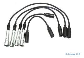 JGO CABLE BUJIA BOSCH VOLKSWAGEN POINTER 1.8L 4CIL 98/03 POINTER PICK UP 1.8L 4CIL 99/03 5 CABLES CON CABLE DE BOBINA = L1190 KEM AMARILLO (7MM) = NO DISPONIBLE EN KEM AMARILLO (8MM) = CB190 KEM DORADO