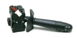PALANCA DIRECCIONALES BRUCK NISSAN PLATINA CON FARO DE NIEBLA = 2556000Q0A BRUCK