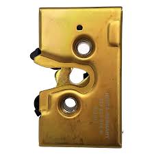 CHAPA DE PUERTA DELANTERA IZQUIERDA BRUCK VOLKSWAGEN ATLANTIC 17L Y 18L 81/87 CARIBE 1.6L 1.7L Y 1.8L 77/87 JETTA A2 1.8L 88/92 GOLF A2 1.8L 88/92 CORSAR 1.8L 85/88 = 327837015B BRUCK