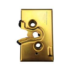 CHAPA DE PUERTA DELANTERA DERECHA BRUCK VOLKSWAGEN ATLANTIC 17L Y 18L 81/87 CARIBE 1.6L 1.7L Y 1.8L 77/87 JETTA A2 1.8L 88/92 GOLF A2 1.8L 88/92 CORSAR 1.8L 85/88 = 327837016B BRUCK