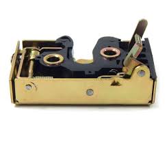 CHAPA DE PUERTA TRASERA IZQUIERDA BRUCK VOLKSWAGEN ATLANTIC 17L Y 18L 81/87 CARIBE 1.6L 1.7L Y 1.8L 77/87 JETTA A2 1.8L 88/92 GOLF A2 1.8L 88/92 CORSAR 1.8L 85/88 = 327839015B BRUCK