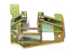 BASE DE MANIJA INTERIOR DE PUERTA DELANTERA Y TRASERA  DERECHA BRUCK VOLKSWAGEN POINTER TODOS LOS MODELOS BASE DE METAL = 373867404BASE BRUCK