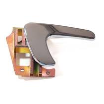 MANIJA INTERIOR DE PUERTA DELANTERA Y TRASERA DERECHA BRUCK VOLKSWAGEN POINTER TODOS LOS MODELOS COLOR CROMADA CON BASE = 373867404CROM BRUCK