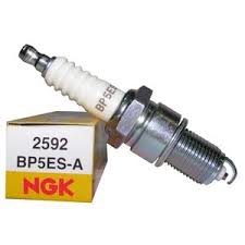 BUJIA NGK COBRE AMC BMW CHRYSLER DODGE FIAT NISSAN RENAULT SUZUKI TOYOTA VOLKSWAGEN AMERICAN MOTORS PRECIO POR PIEZA
