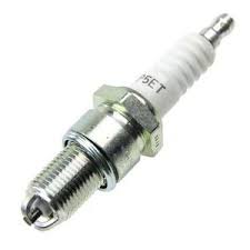 BUJIA NGK COBRE VOLKSWAGEN POINTER GTI VAN DERBY GORDA 3 ELECTRODOS PRECIO POR PIEZA = RN10VTYC4 N7BYC CHAMPION COBRE = 3322 CHAMPION PLATINO = 7332 CHAMPION DOBLE PLATINO = 9008 IRIDIUM