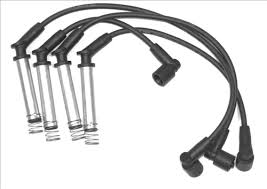 JGO CABLES BUJIA KEM LANCER CHEVROLET GENERAL MOTORS CHEVY MONZA WAGON CORSA MERIVA TORNADO SILVERADO = L4145 L4147 KEM AMARILLO (7MM) = NO DISPONIBLE EN KEM AMARILLO (8MM) ARBOL DE LEVAS SENCILLO = CB148 CB247 KEM DORADO