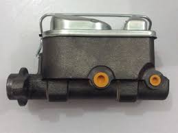 CILINDRO MAESTRO LUSAC FORD BRONCO 1978/1986 E100 ECONOLINE 1977/1983 E150 ECONOLINE 1977/1983 F100 1977/1983 F150 1977/1986 F250 1977/1983 = LC97934 LUSAC