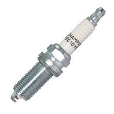 BUJIA CHAMPION COBRE CHYSLER DODGE HONDA JEEP LAND ROVER MERCEDES MITSUBISHI NISSAN PEUGEOT RENAULT TOYOTA SUBARU SUSUKI VOLVO PRECIO POR PIEZA = REC10YC4 CHAMPION COBRE = REC10PYC4 CHAMPION PLATINO = 7975 CHAMPION DOBLE PLATINO = 9006 CHAMPION IRIDIUM